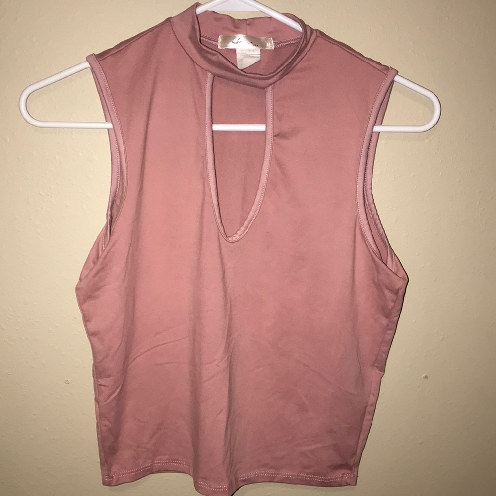 cut out crop top